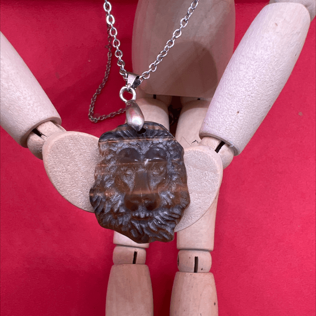 Pendentif tête de Lion en Œil de tigre