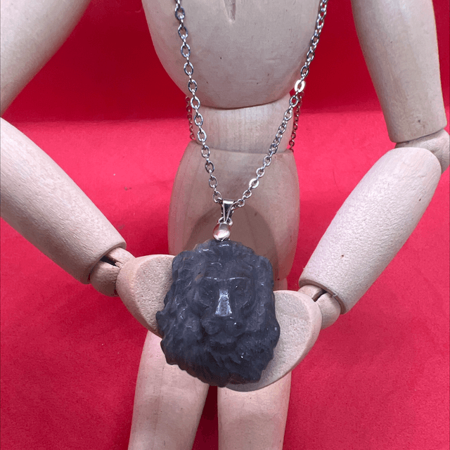 Collier Tête de Lion en Labradorite – Protection et Puissance Intérieure